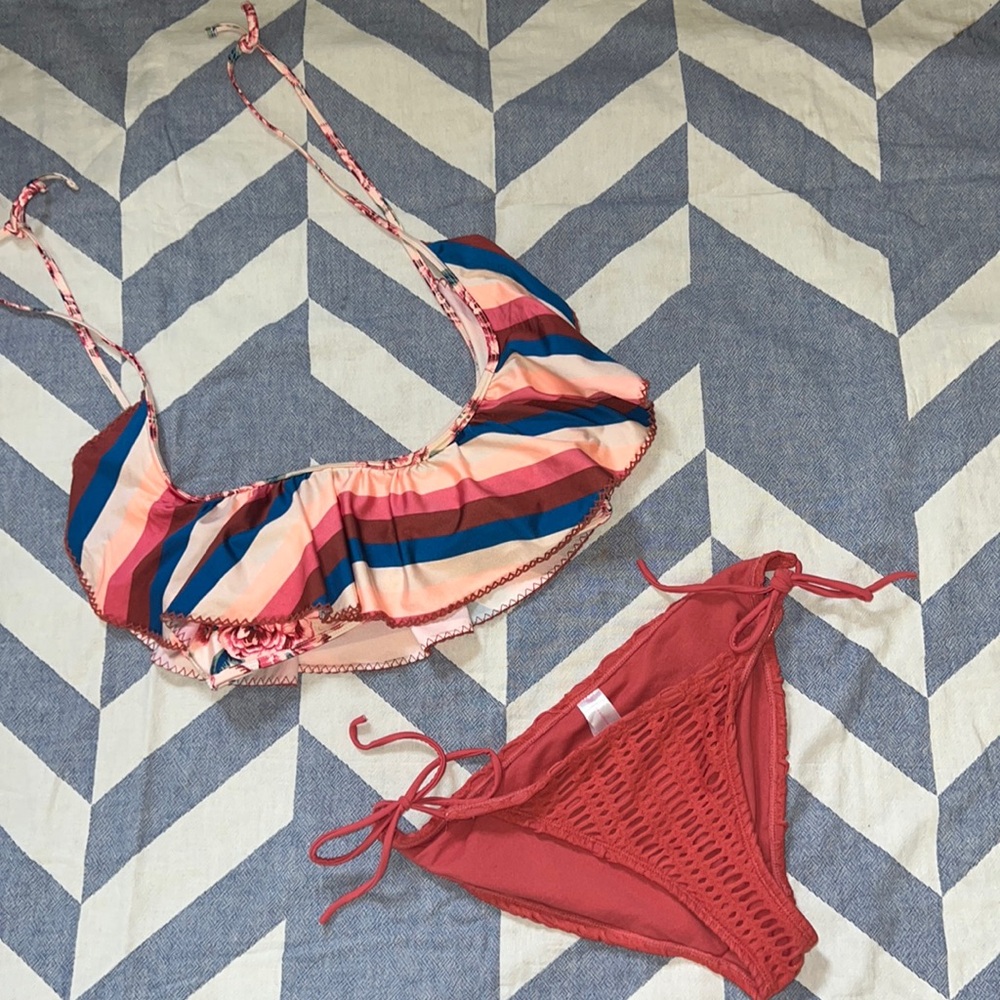 No Boundaries two piece bathing suit bikini size M (7-9)